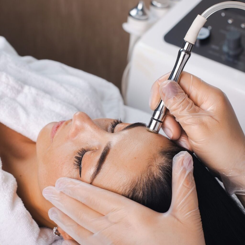 What To Expect With Microneedling